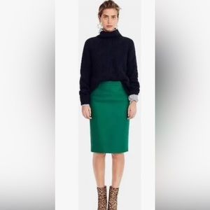 J Crew Cotton pencil skirt in emerald green. Worn once. Size 18.